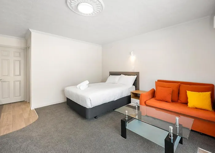 Ashleigh Court 4*