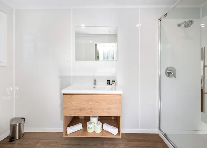 Ashleigh Court Motel 4*